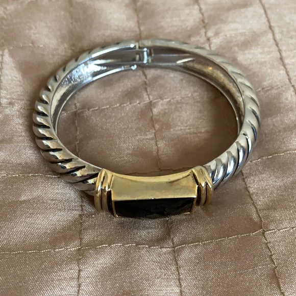 4/$25🦋 premier design bracelet - Picture 4 of 6